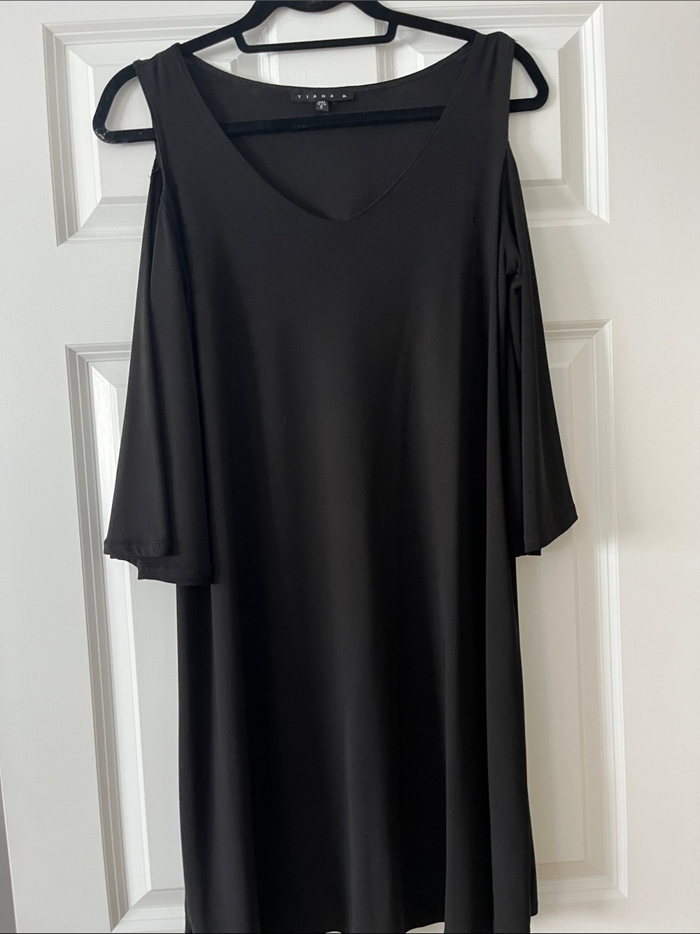 Black Cold-Shoulder V-Neck Tunic by Liz Lange